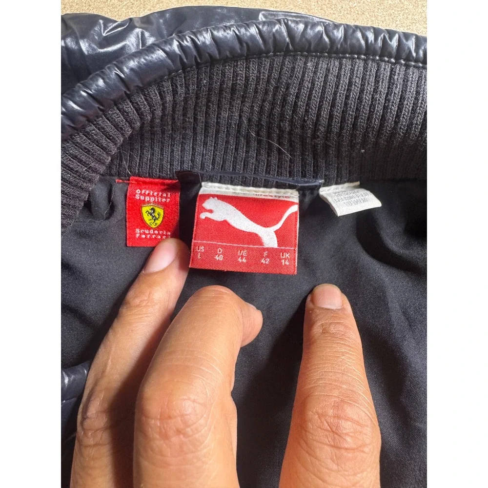 Puma Scuderia Ferrari black Shiny Puffer Jacket Womens Large Embroidered‎ Logo